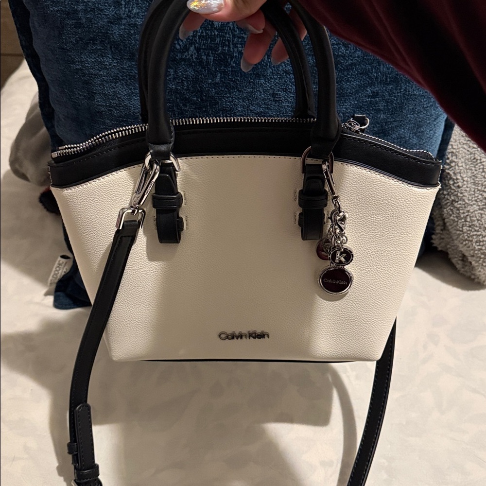 Calvin Klein Black and Cream Satchel - Picture 4 of 10